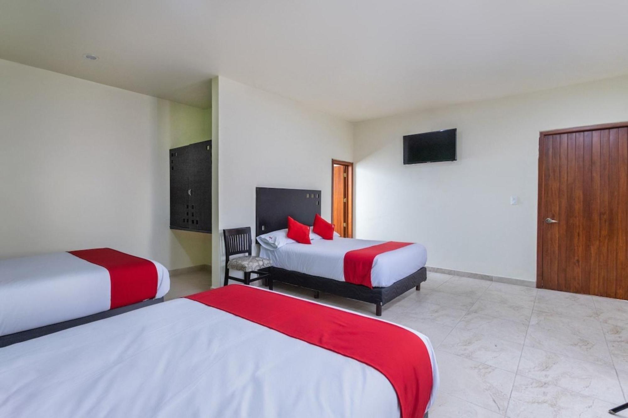 Oyo Hotel Emperadores Inn, Atlixco Zewnętrze zdjęcie