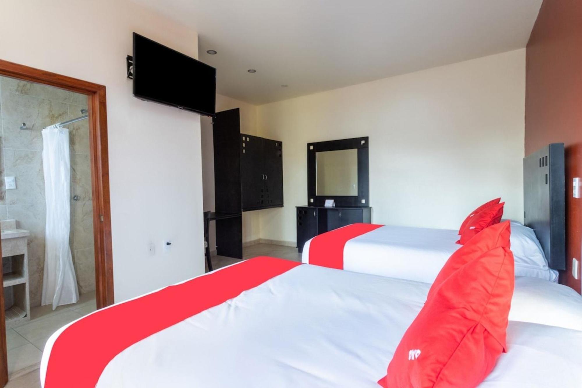 Oyo Hotel Emperadores Inn, Atlixco Zewnętrze zdjęcie
