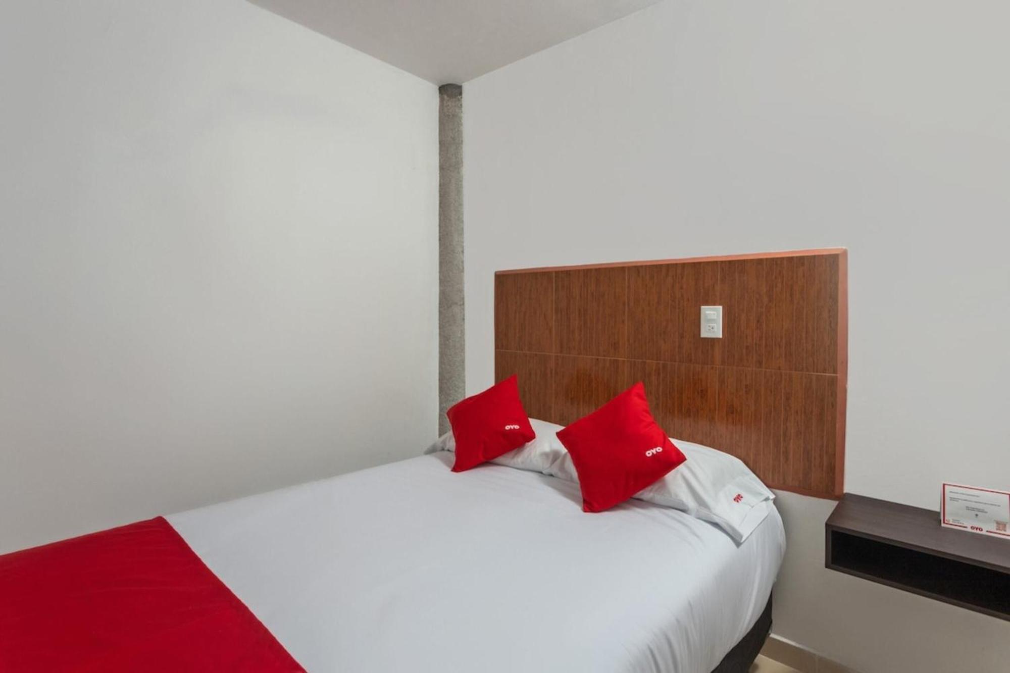 Oyo Hotel Emperadores Inn, Atlixco Zewnętrze zdjęcie
