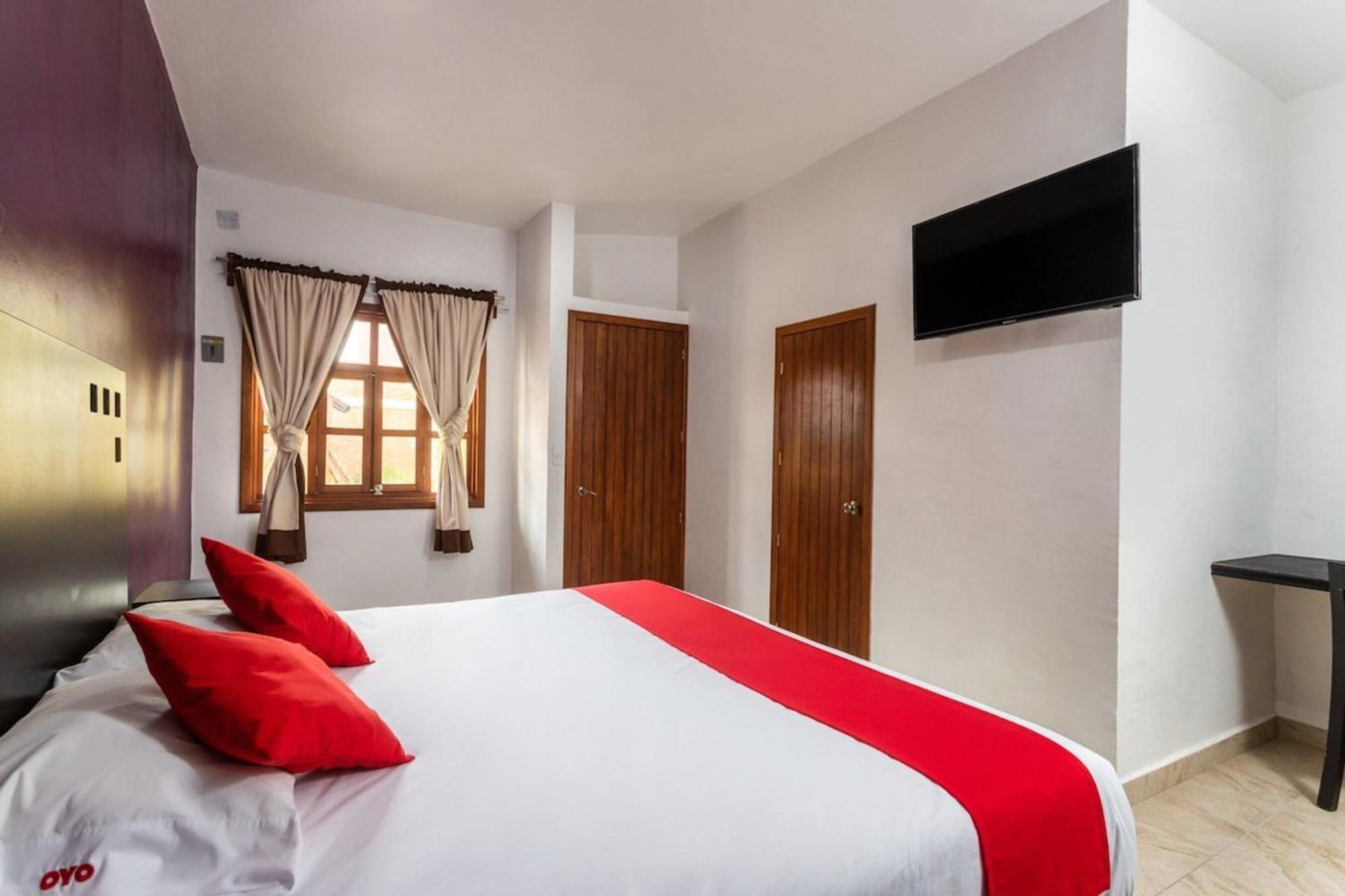 Oyo Hotel Emperadores Inn, Atlixco Zewnętrze zdjęcie